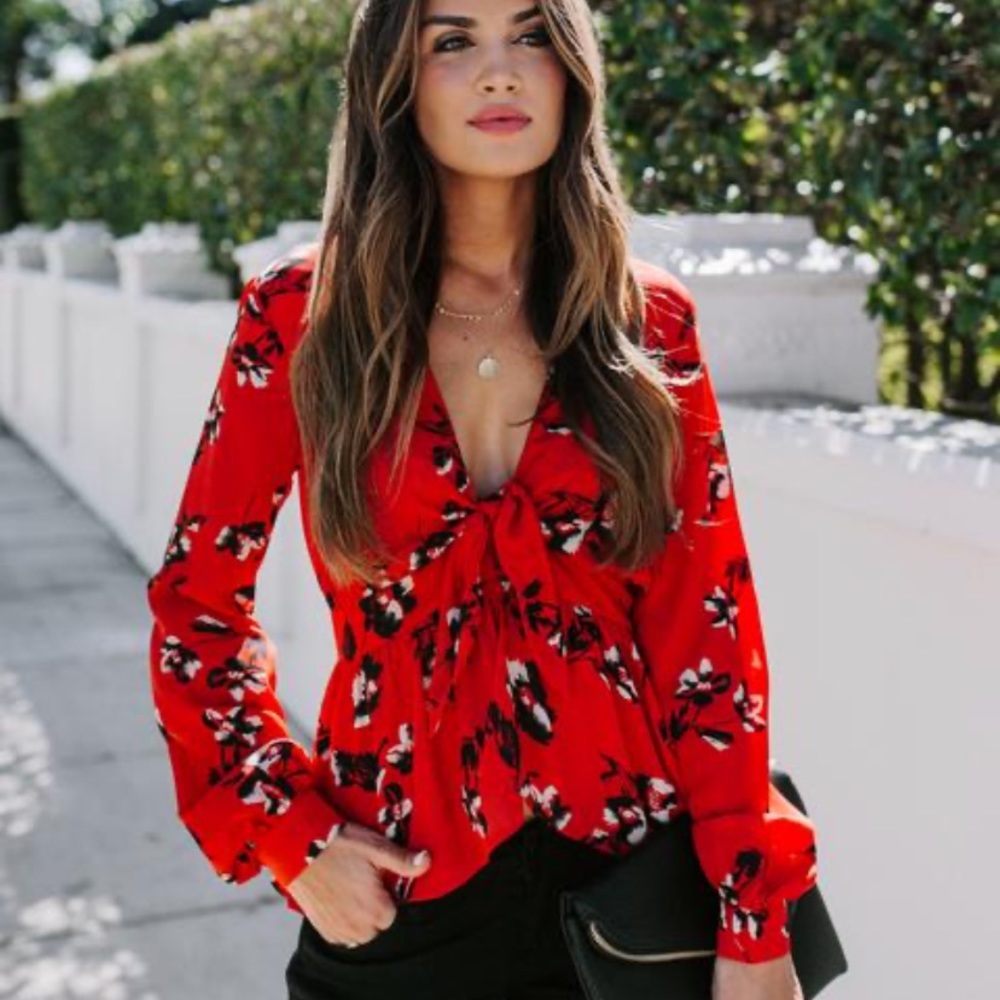 Vici Rendezvous Tie Blouse